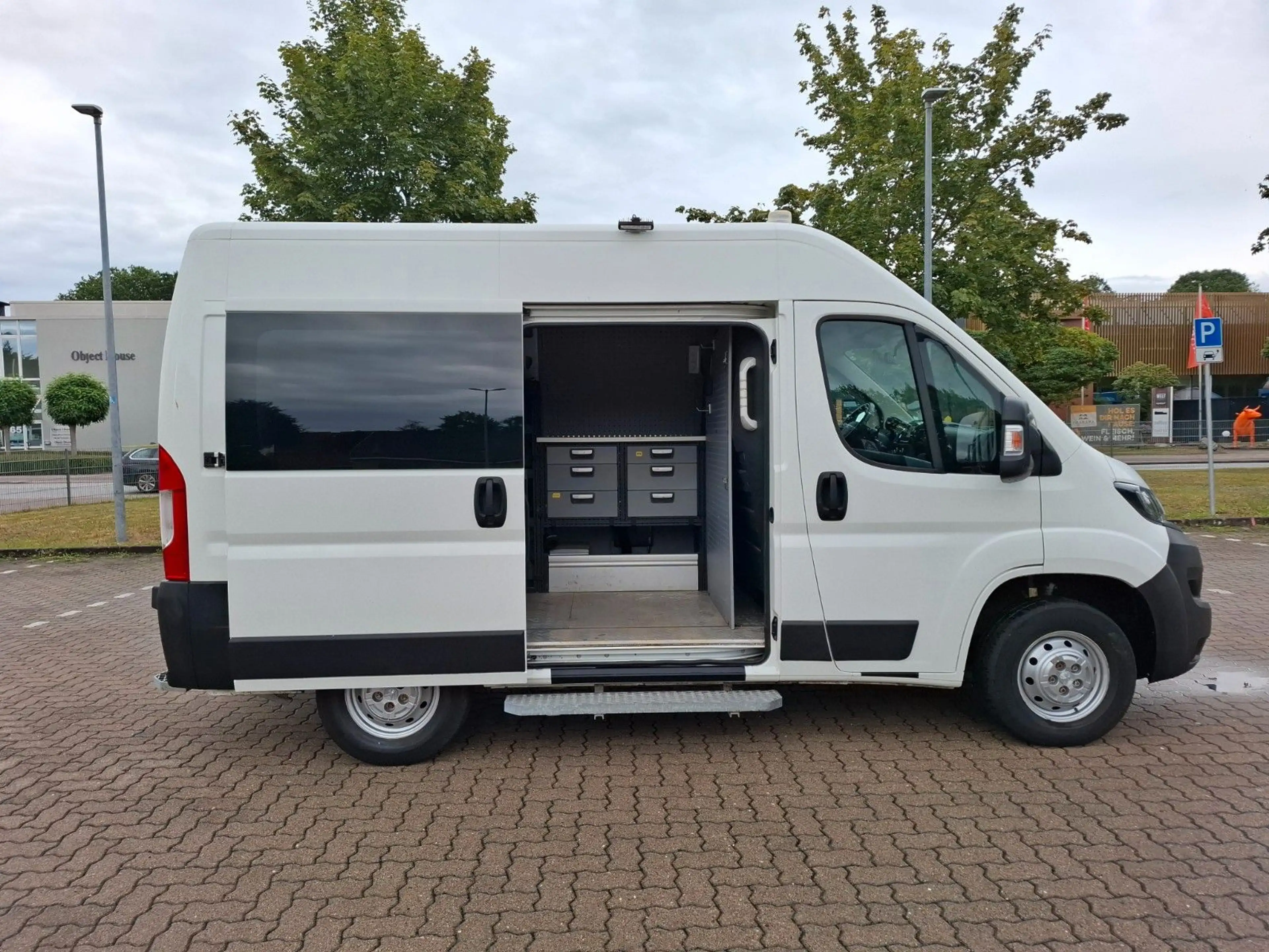 Peugeot Boxer 2.2 L2H2 BLUEHDI 140PS PREMIUM Standheiz.. — photo 10
