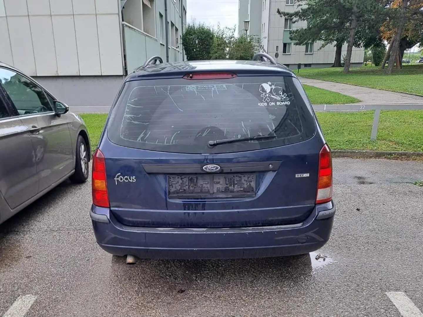 Ford Focus Focus Traveller Ambiente+ 1,8 TDCi Ambiente+ Blau - 2