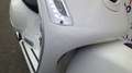 Piaggio GTS 300 Blanc - thumbnail 6