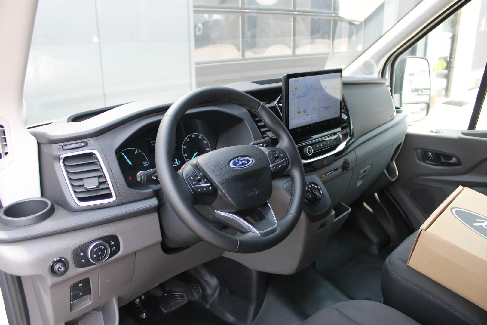 Ford E-Transit 350 L3H2 Trend 68 kWh Vol Elektrisch - 360 Camera Biały - 2