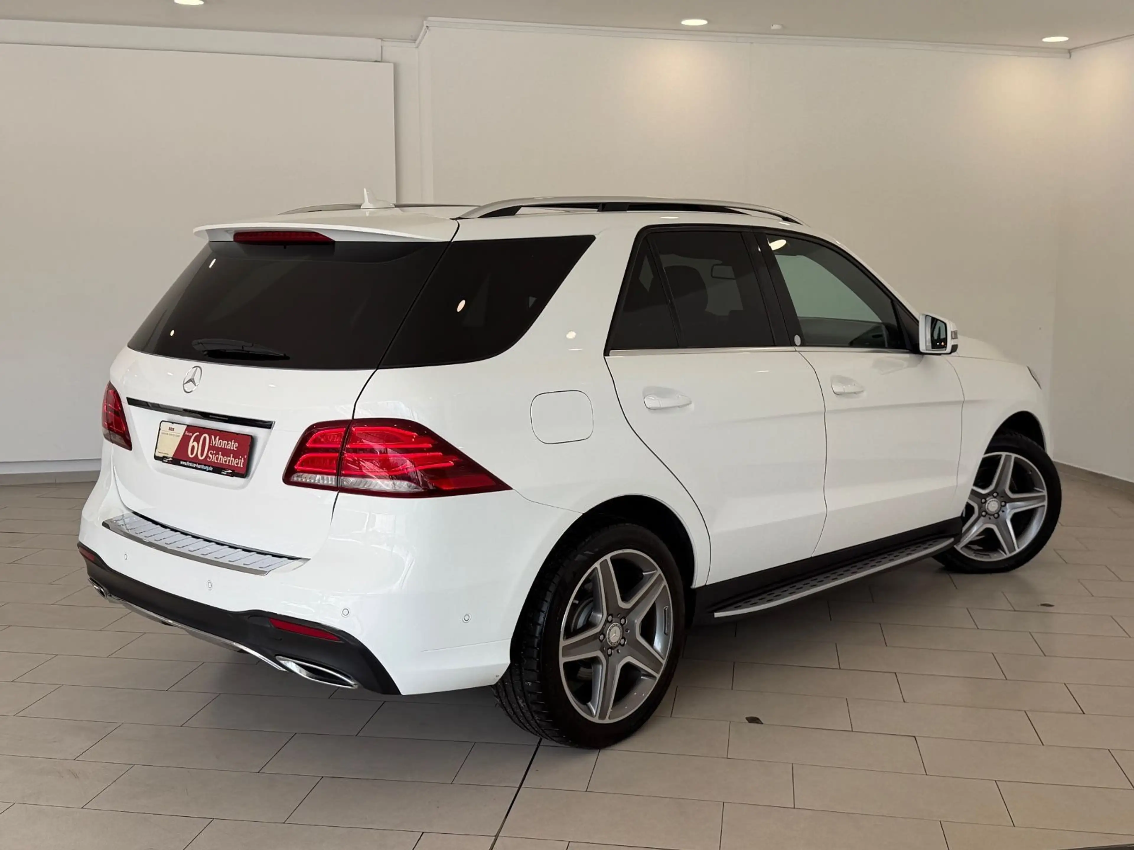 Mercedes-Benz GLE 250 d 4Matic AMG-Line|PANO|360°|HARMANKARDON — photo 7