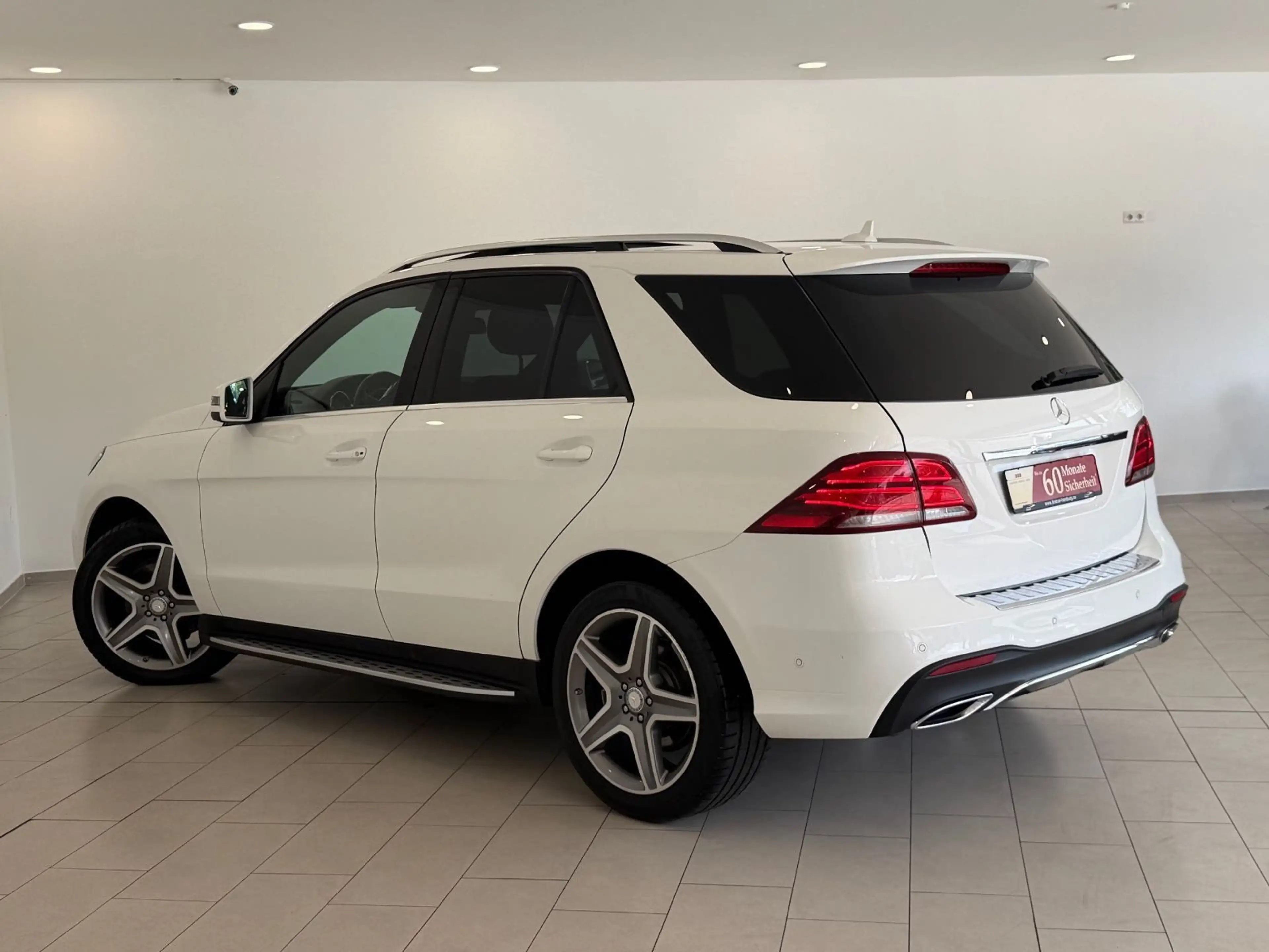 Mercedes-Benz GLE 250 d 4Matic AMG-Line|PANO|360°|HARMANKARDON — photo 3
