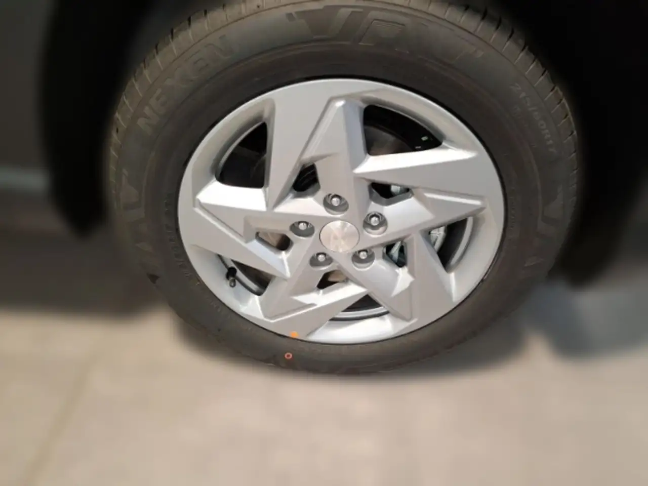 Hyundai KONA Trend 1,6 Automatik/Navi/Lenkrad/Sitzheizung/Smart 6