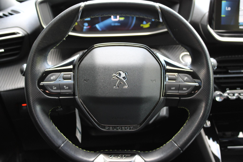 Peugeot e-2008 EV GT 50 kWh SOH 93,8% Panoramadak — photo 14