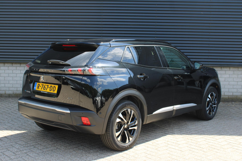 Peugeot e-2008 EV GT 50 kWh SOH 93,8% Panoramadak — photo 8