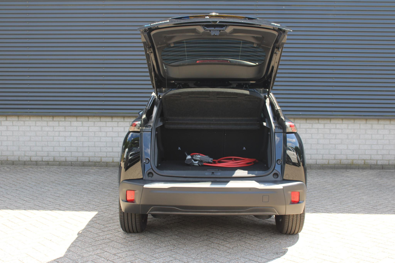 Peugeot e-2008 EV GT 50 kWh SOH 93,8% Panoramadak — photo 11