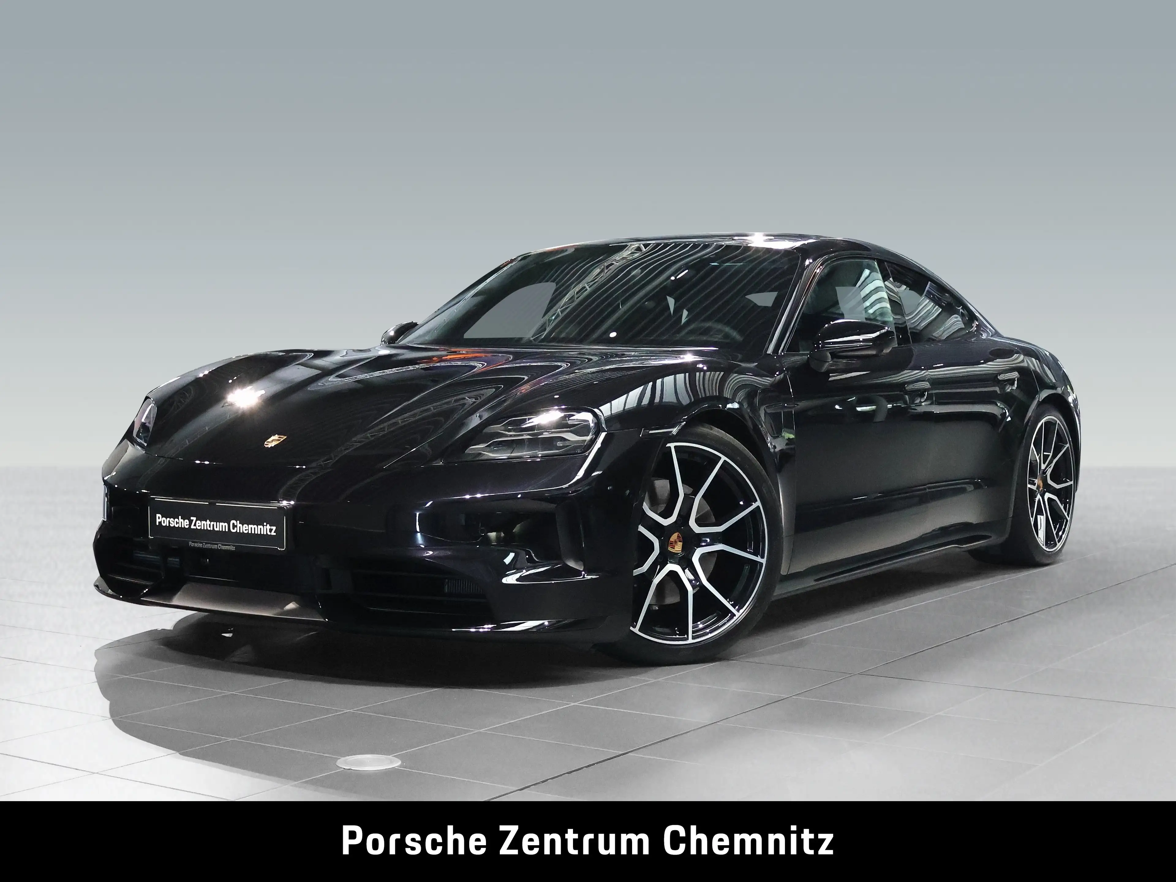 Porsche Taycan 4 Black Edition;4+1 Sitze;Pano