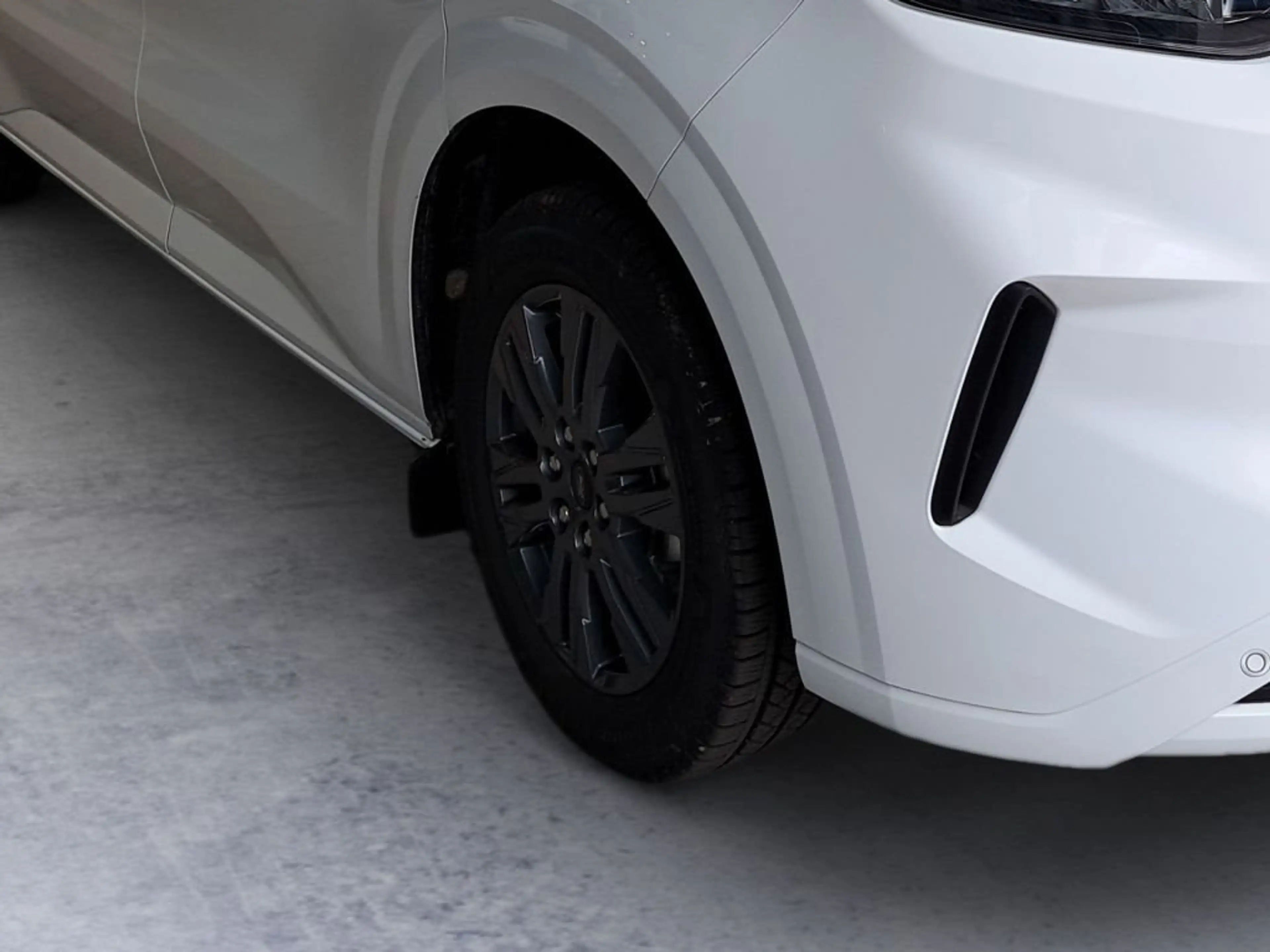 Ford Nugget Nugget 320 L1 VA Titanium — photo 6