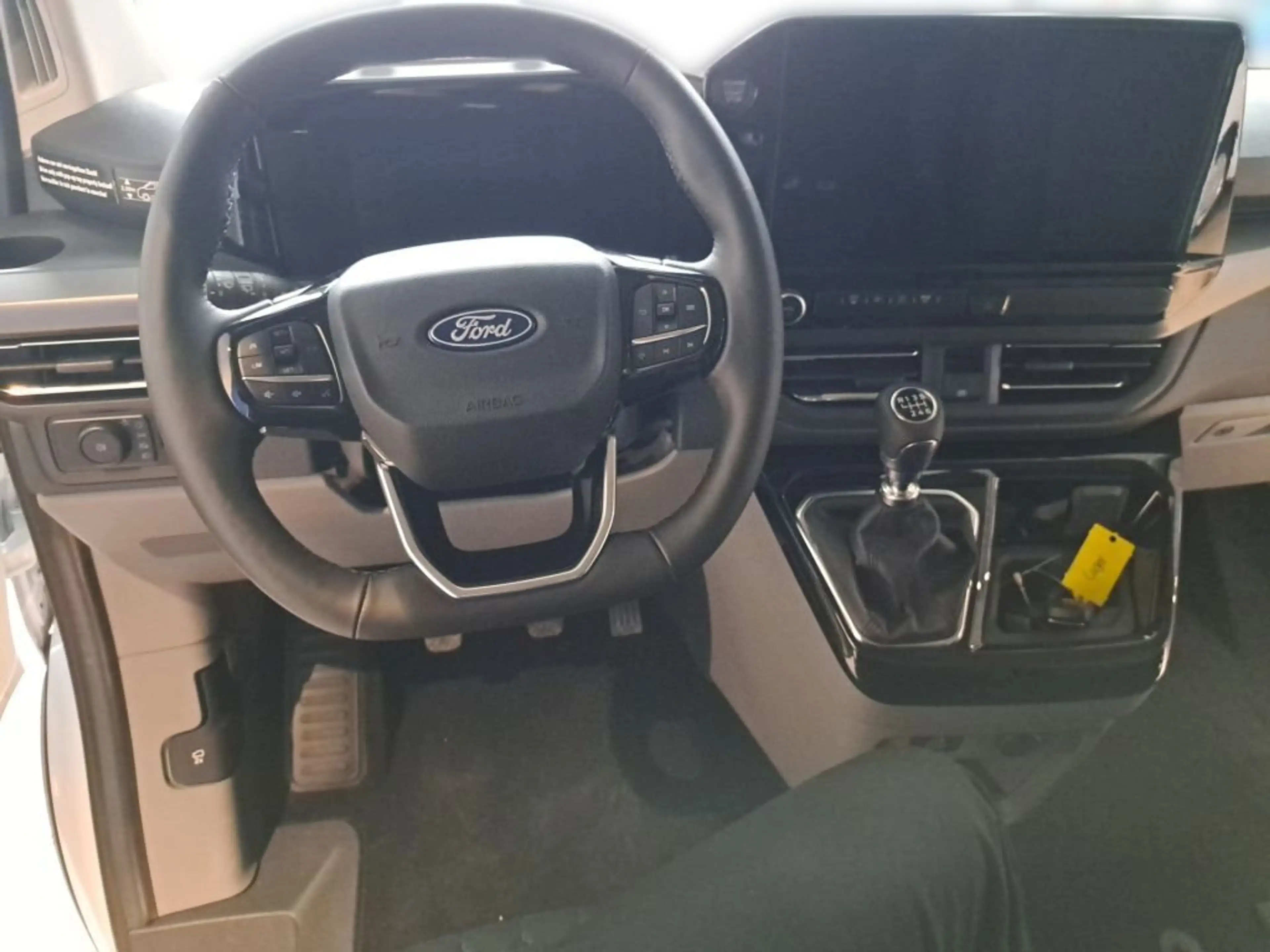 Ford Nugget Nugget 320 L1 VA Titanium — photo 9