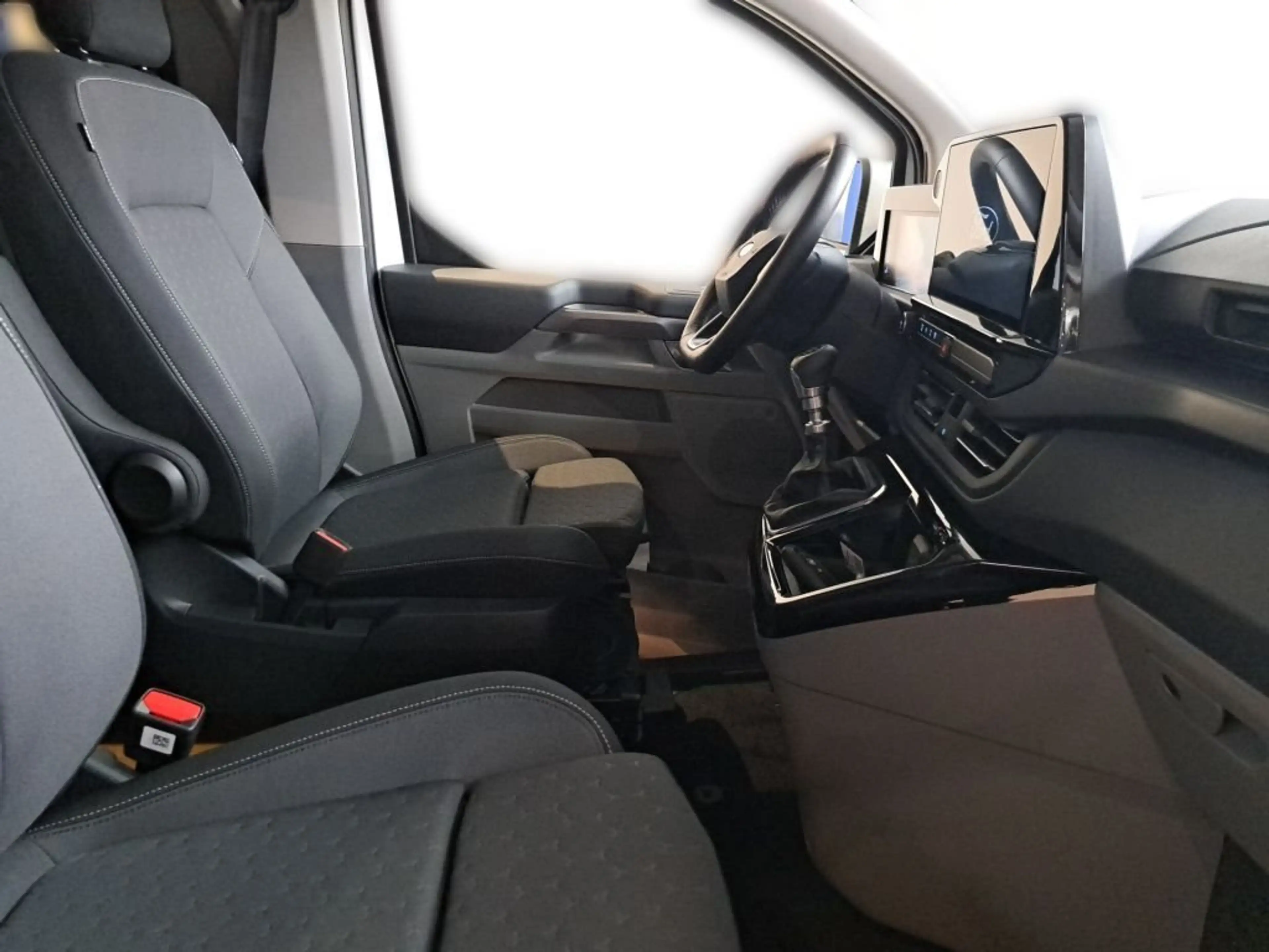Ford Nugget Nugget 320 L1 VA Titanium — photo 13