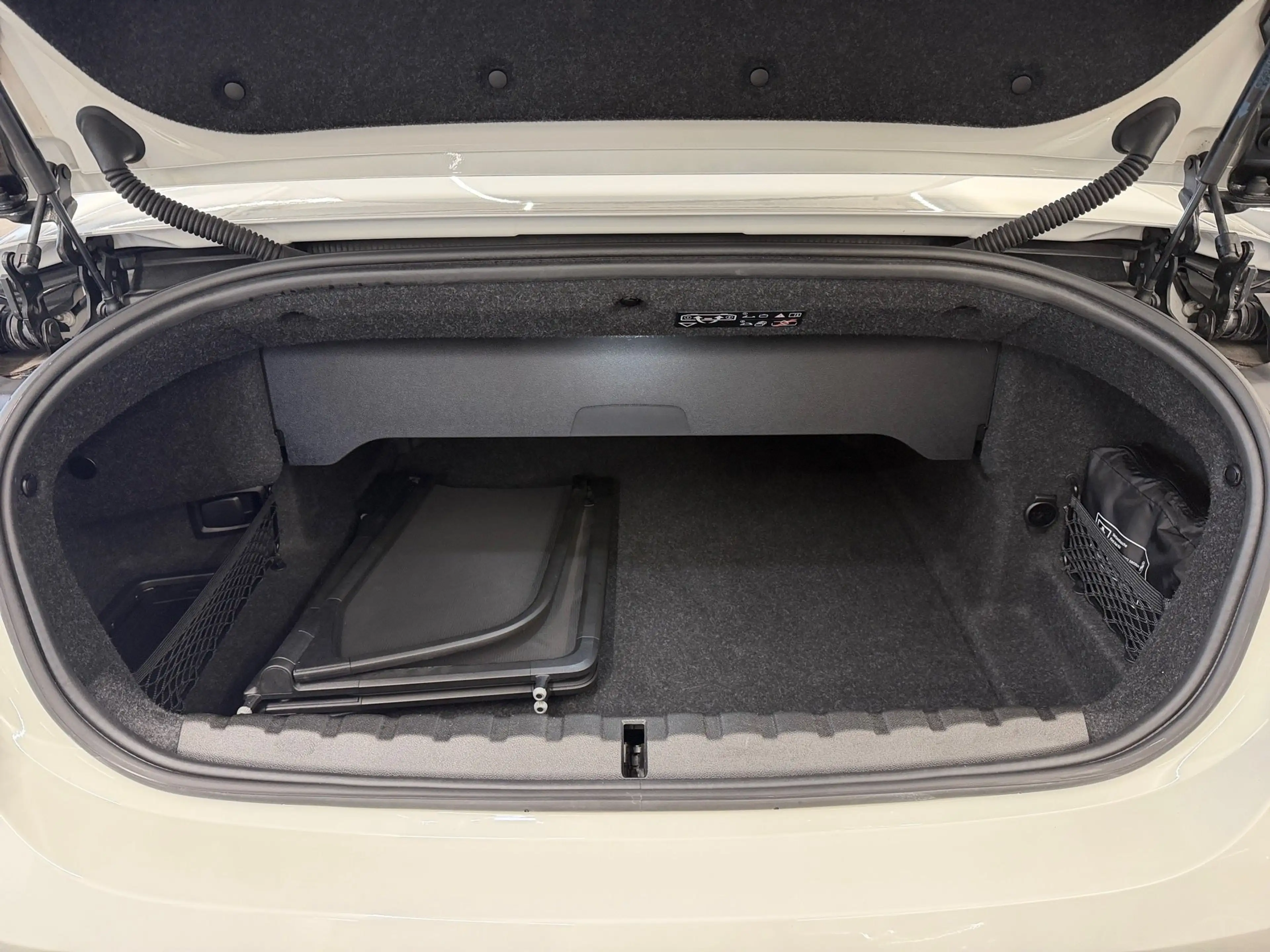 BMW 440 M440i xDrive — photo 11