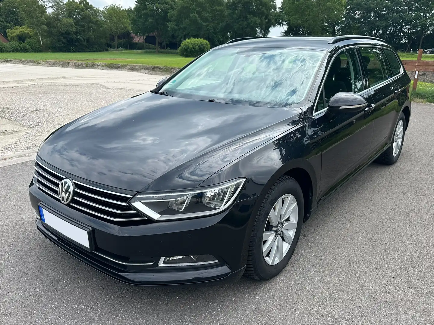 Volkswagen Passat Variant Passat Variant Diesel 1.6 TDI (BlueMotion Technolo Schwarz - 1
