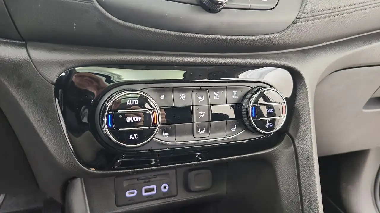 Buick Encore снимка Buick Encore