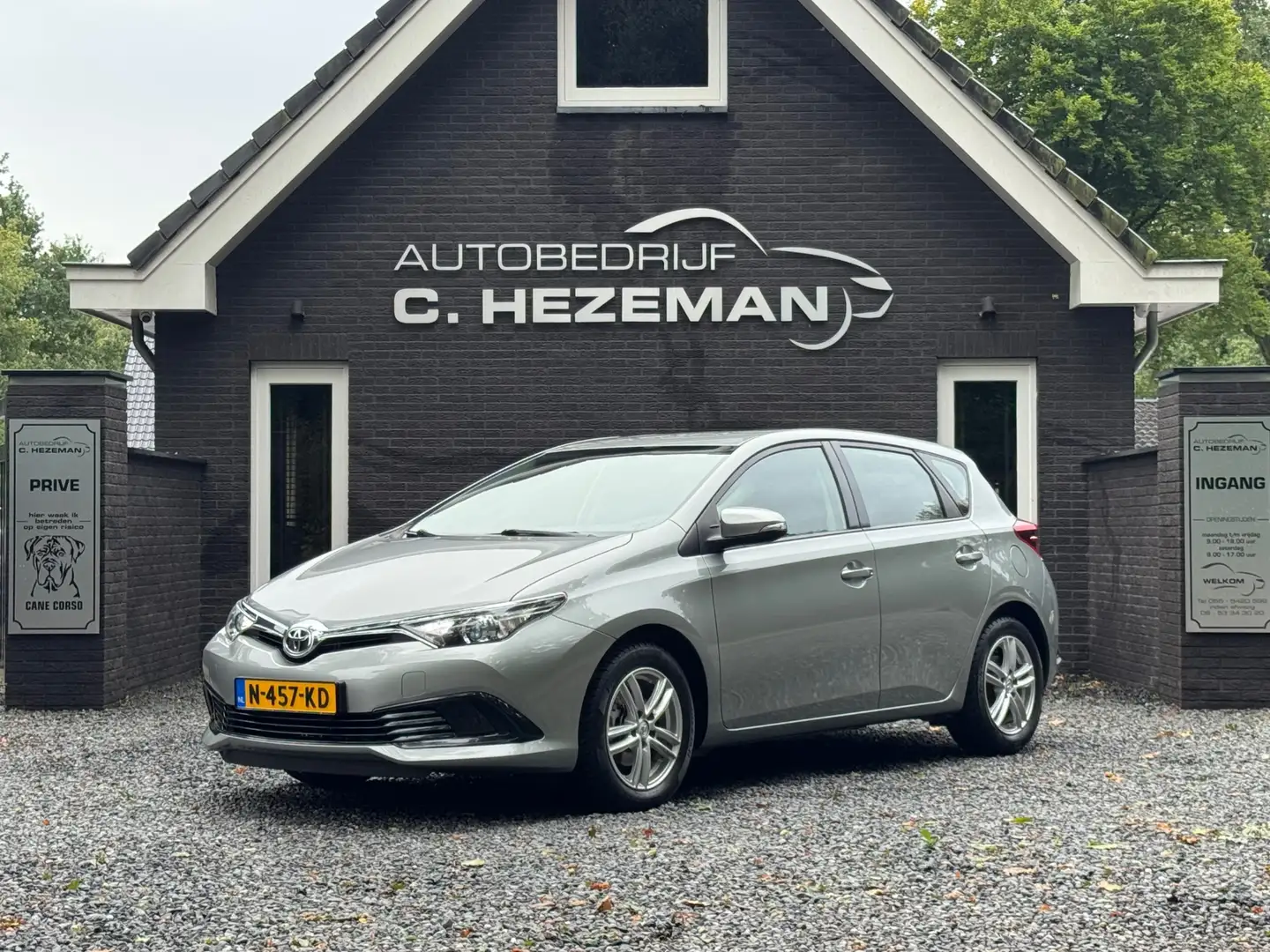 Toyota Auris 1.3 Aspiration Cruise Control LED Xenon Bluetooth Gris - 2