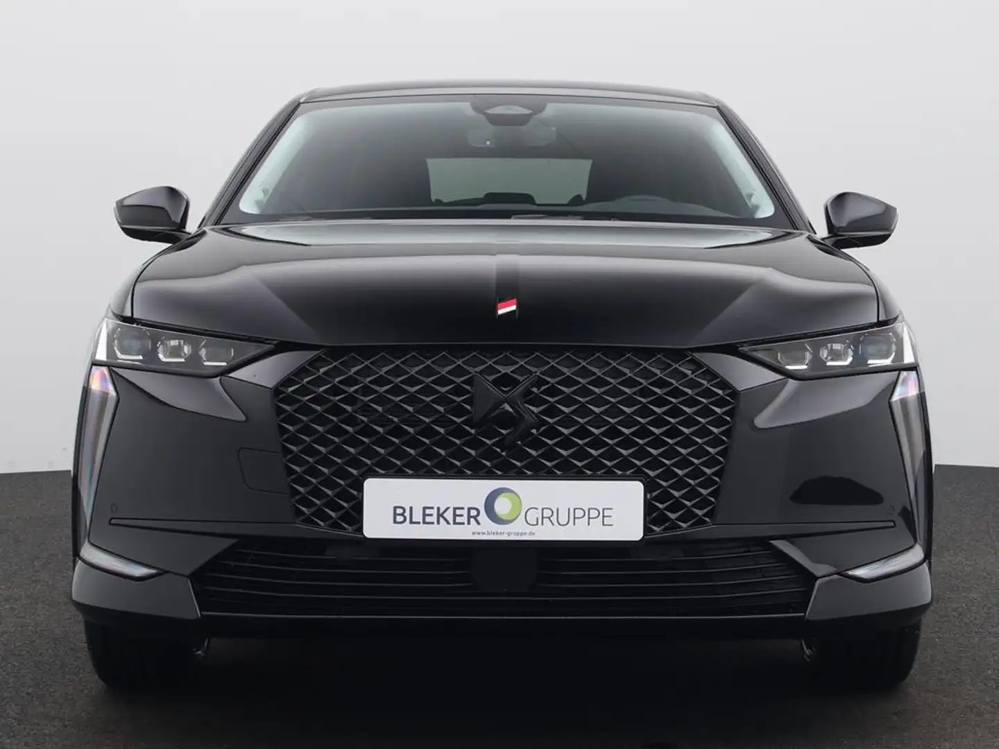 DS Automobiles DS 4 Performance Line PureTech 130 Schwarz - 2