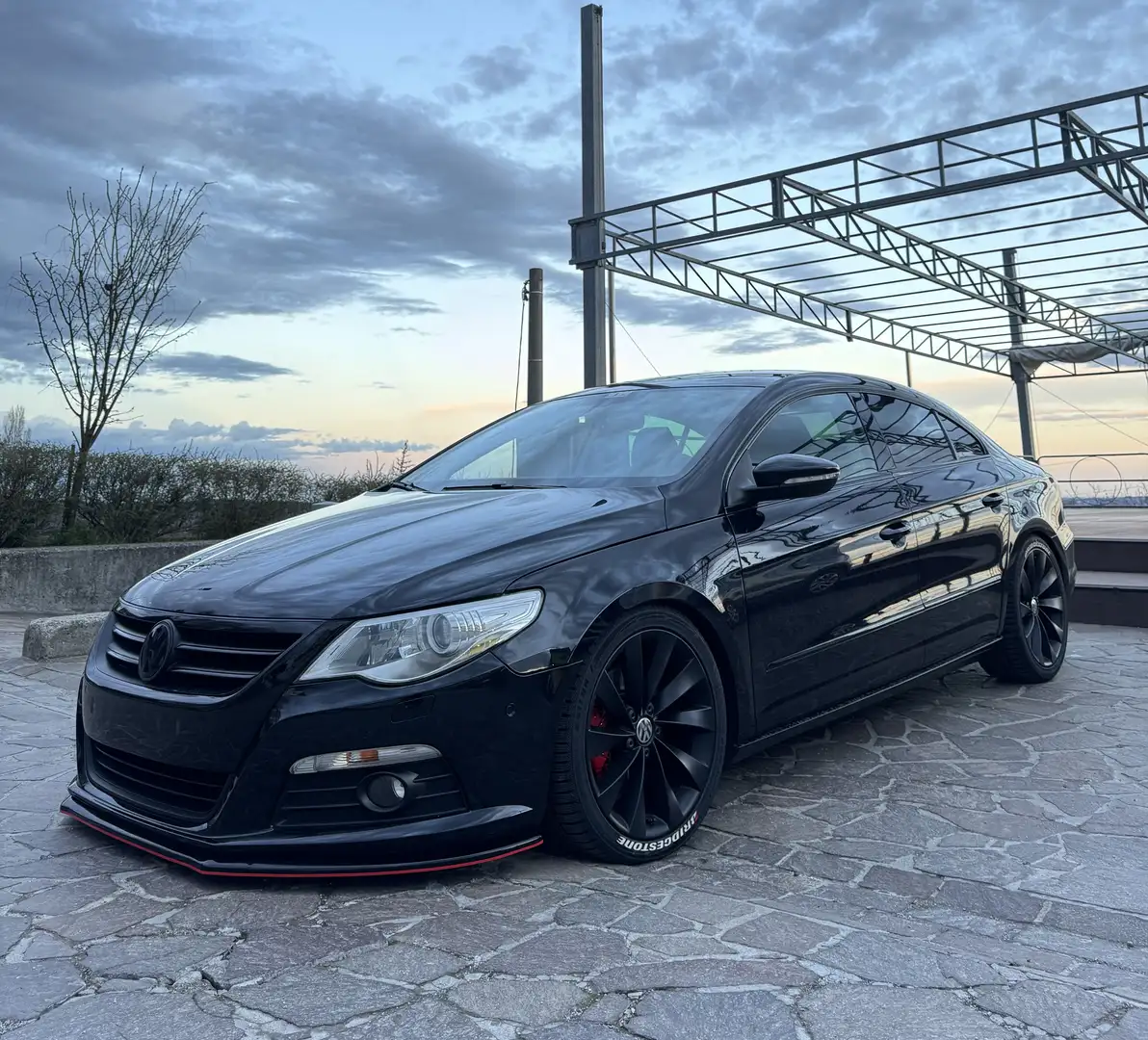 Volkswagen Passat CC 1,8 TSI Schwarz - 2