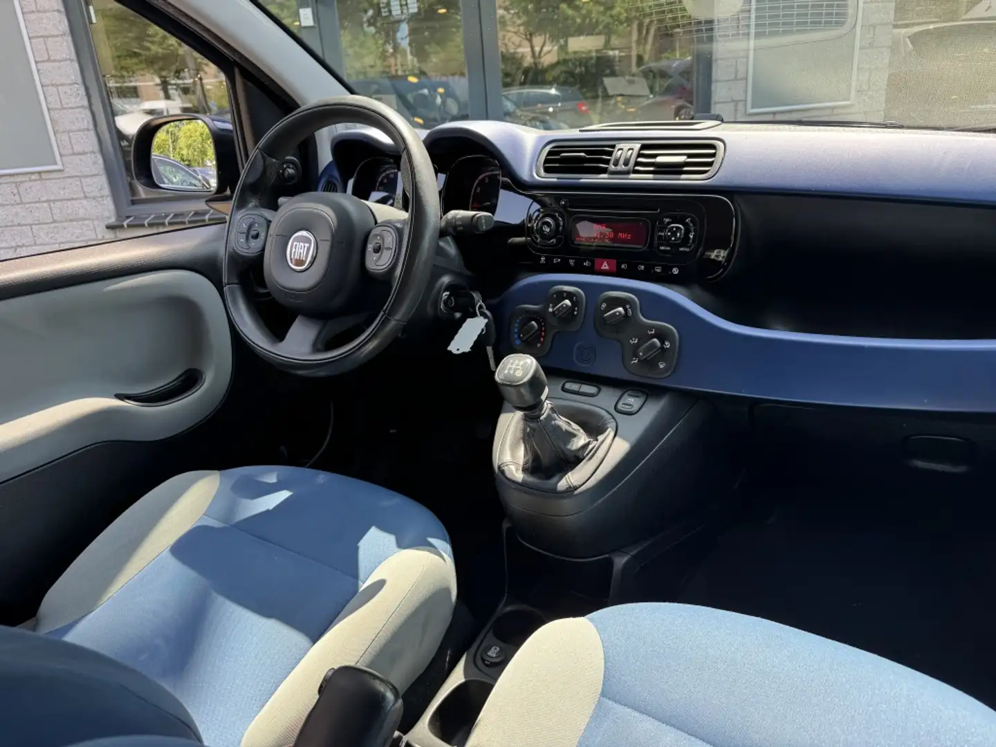 Fiat Panda 0.9 TwinAir Lounge Airco NAP Blauw - 2