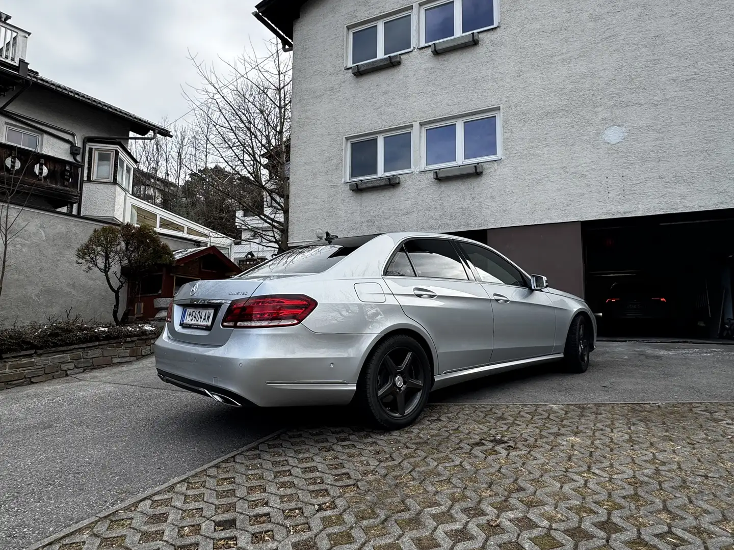 Mercedes-Benz E 220 BlueTEC Elegance - 1