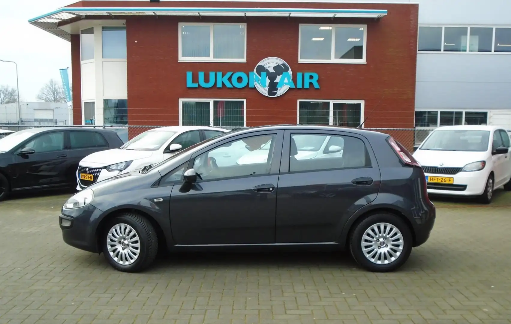 Fiat Punto Evo 1.2 Active,Airco,Distributie vervangen Grijs - 2