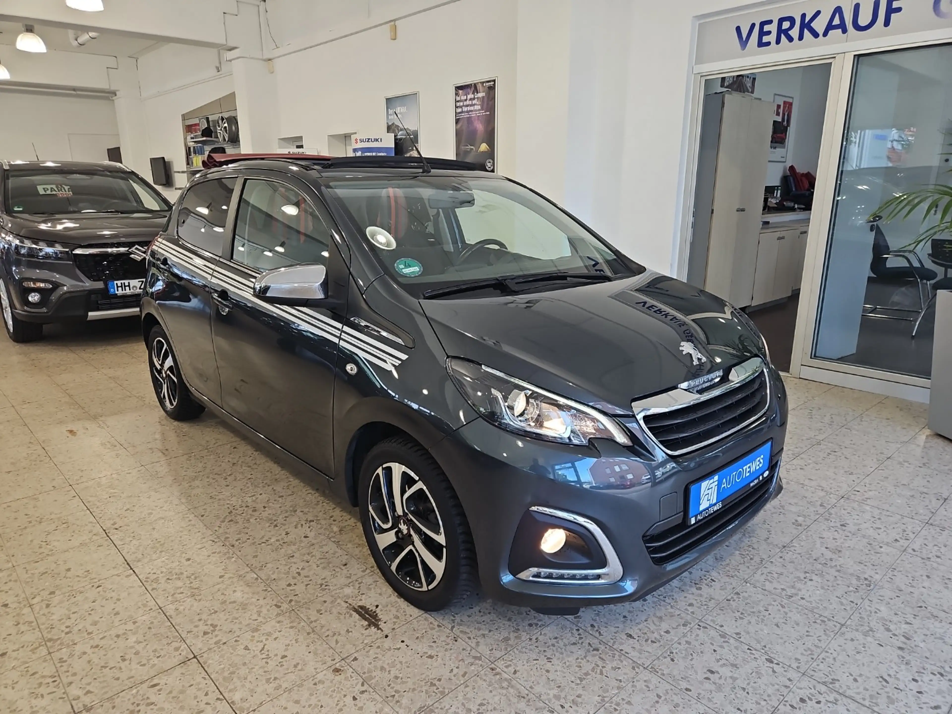 Peugeot 108 Top 1.0 VTi Collection Collection — photo 3
