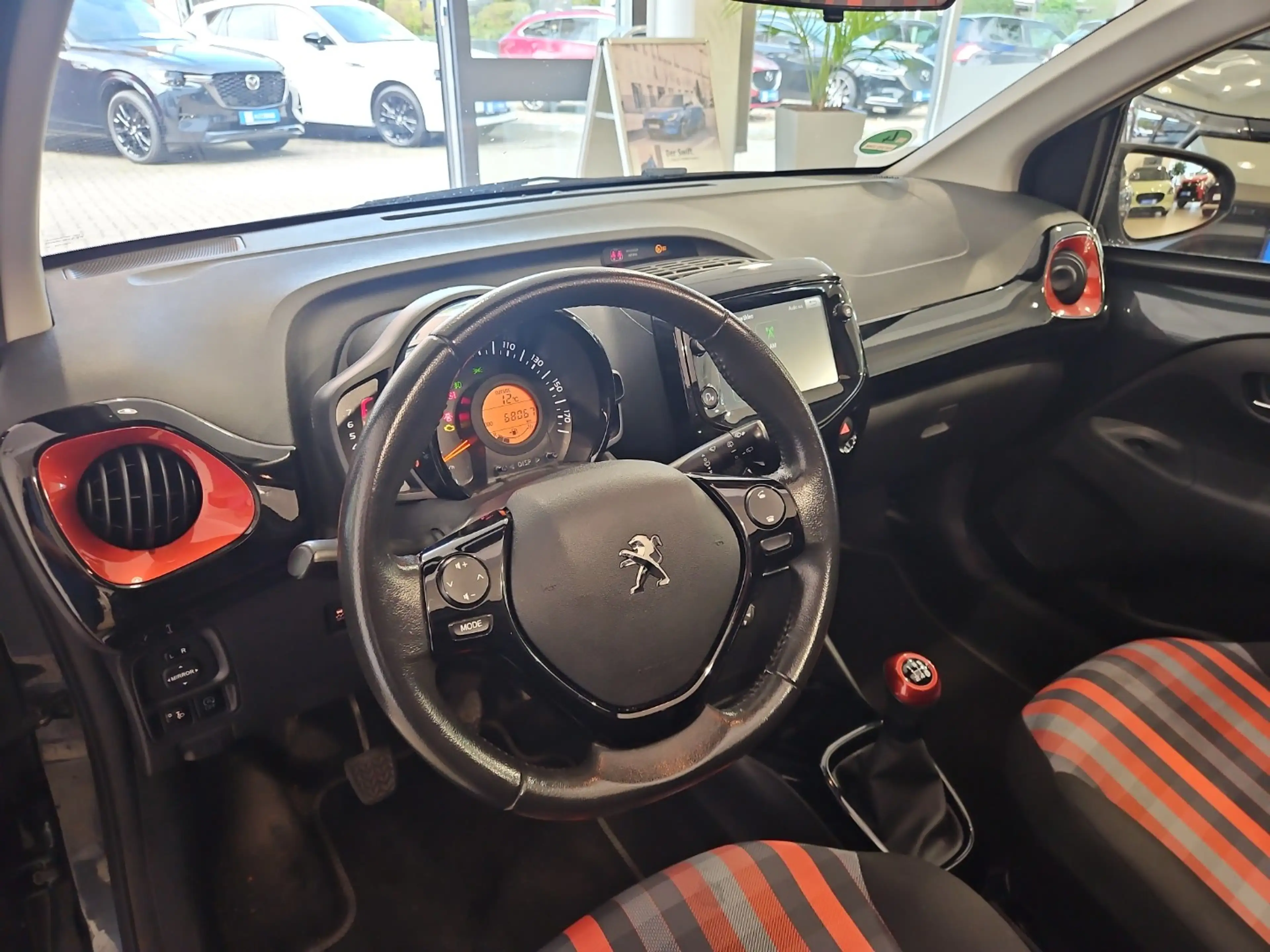 Peugeot 108 Top 1.0 VTi Collection Collection — photo 9