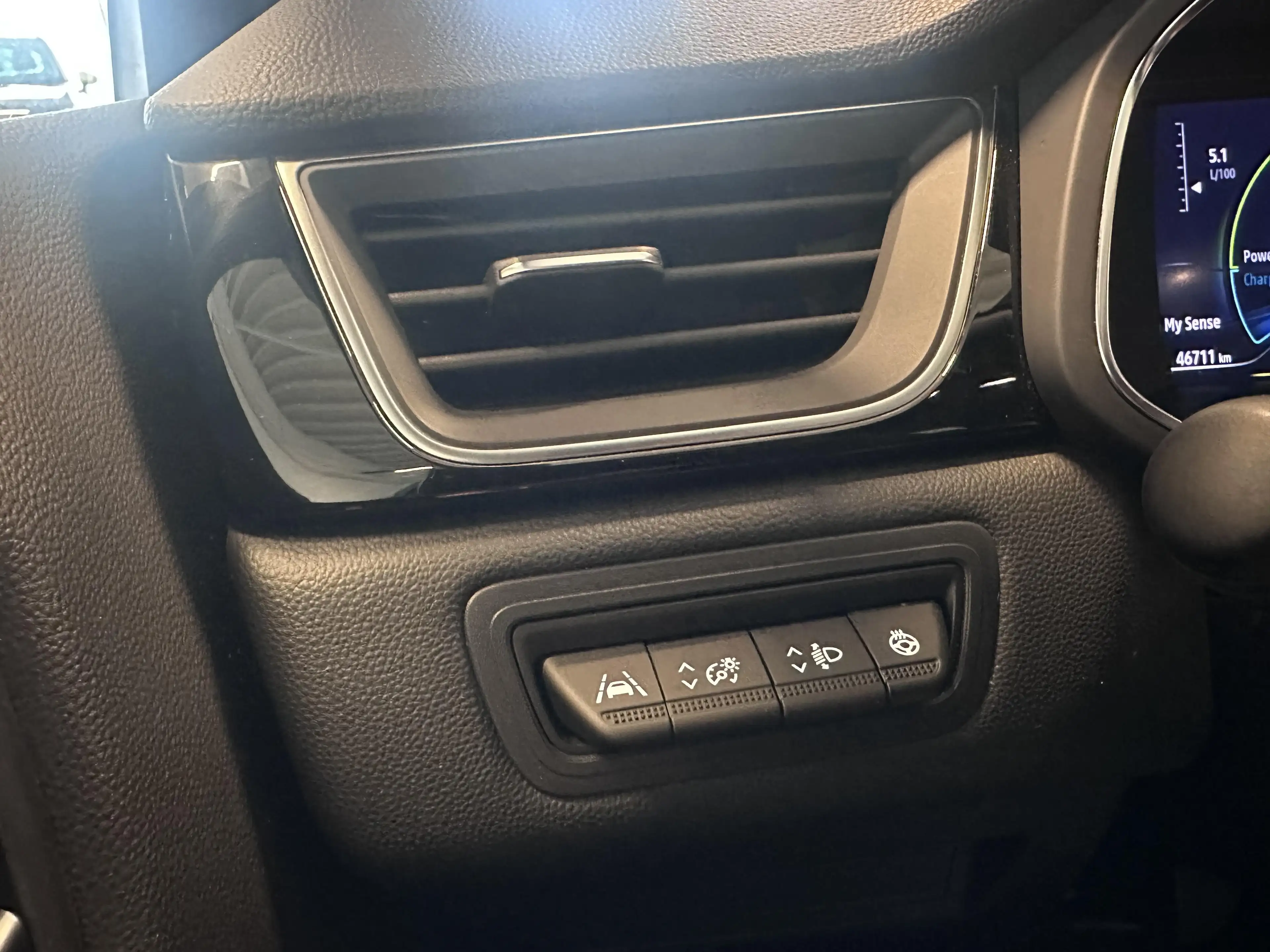 Renault Captur 1.6 E-Tech MILD hybrid Techno — photo 13