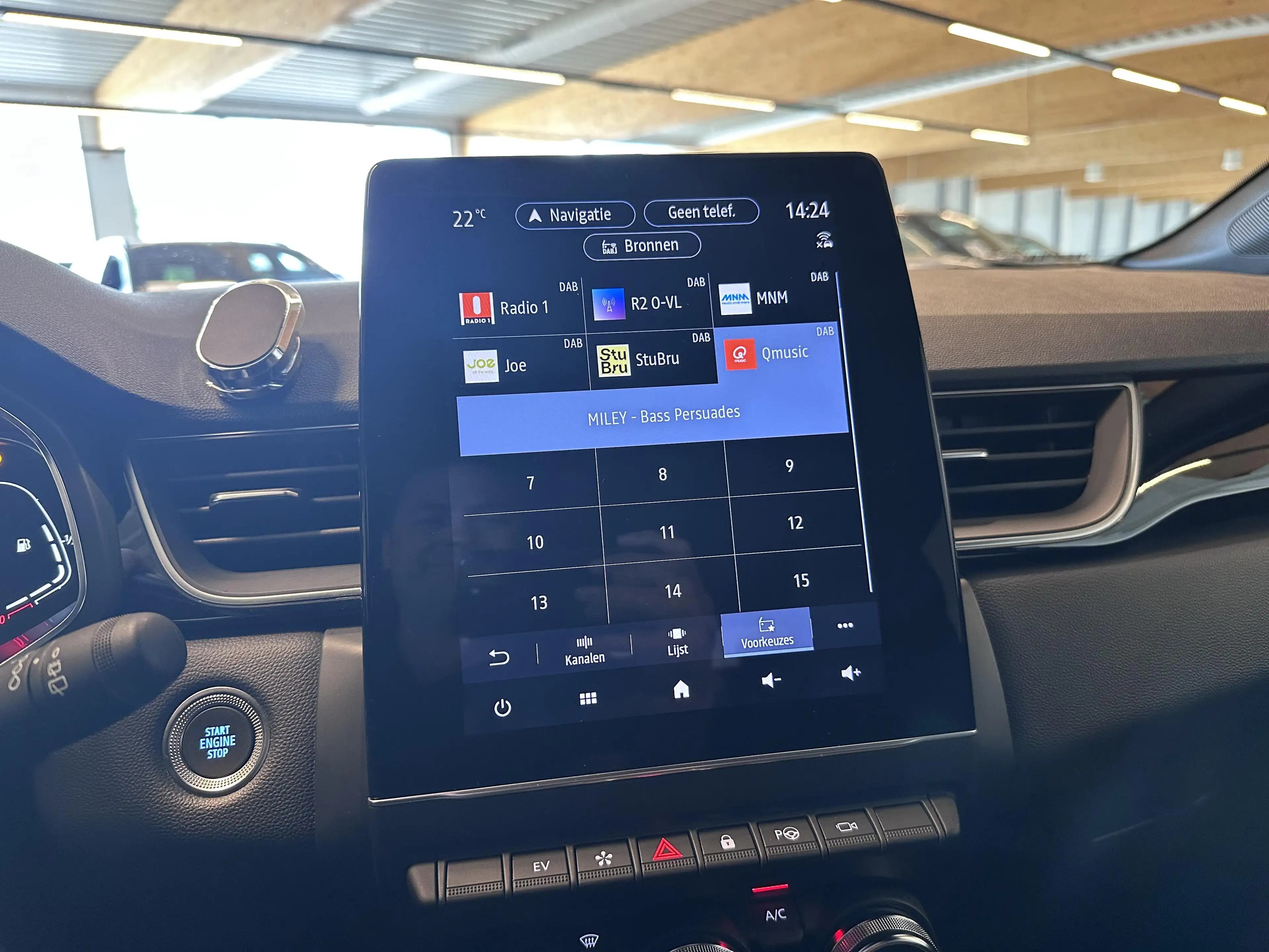 Renault Captur 1.6 E-Tech MILD hybrid Techno — photo 10