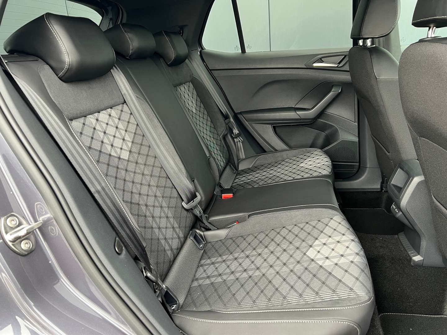 Volkswagen T-CROSS R-Line - 2026 - Joinsteer - #9