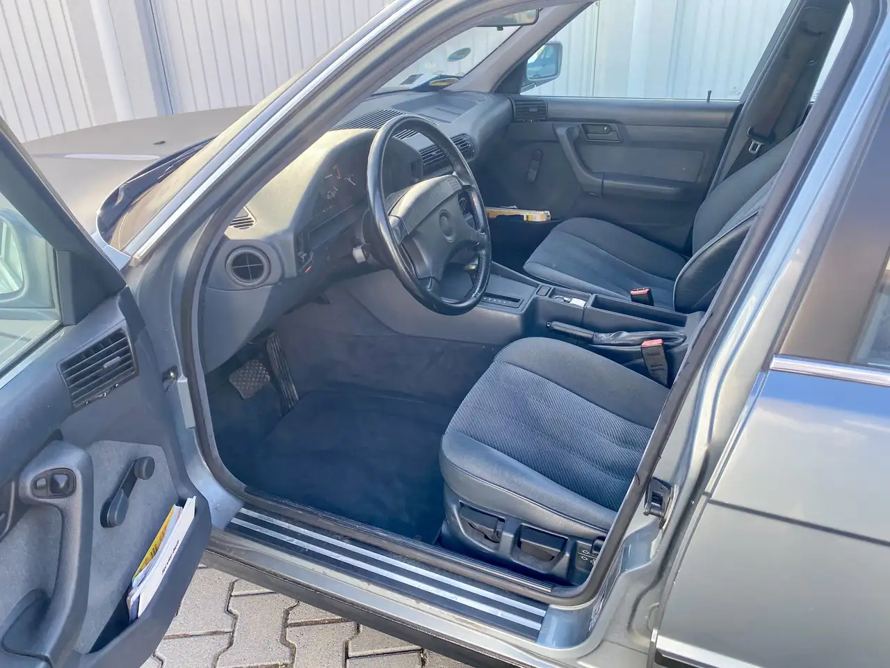 BMW 520i, foto 12