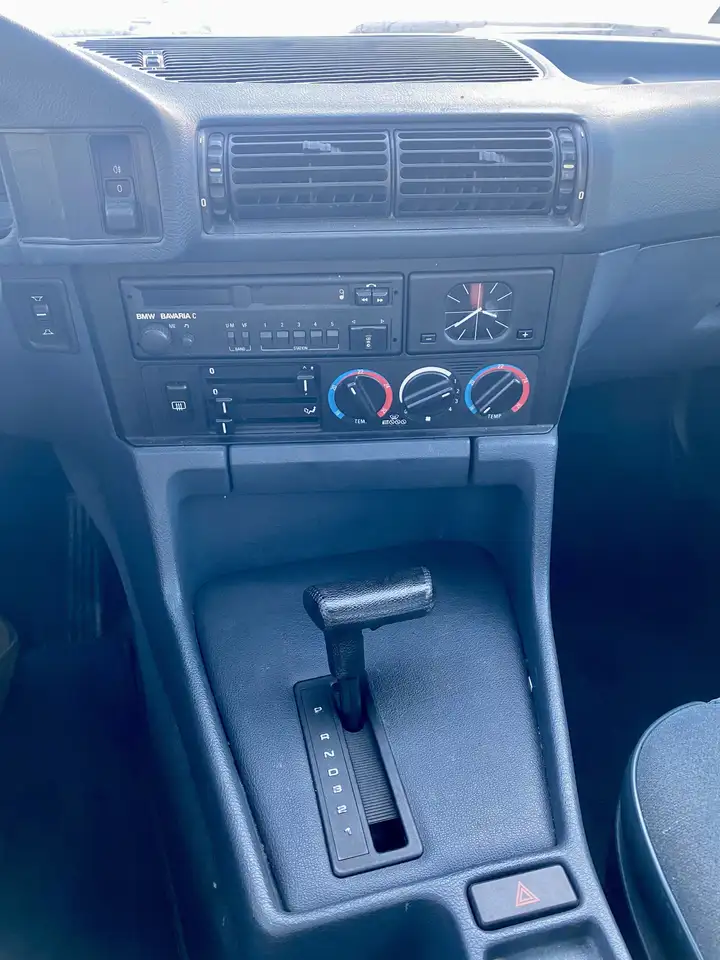 BMW 520i, foto 11