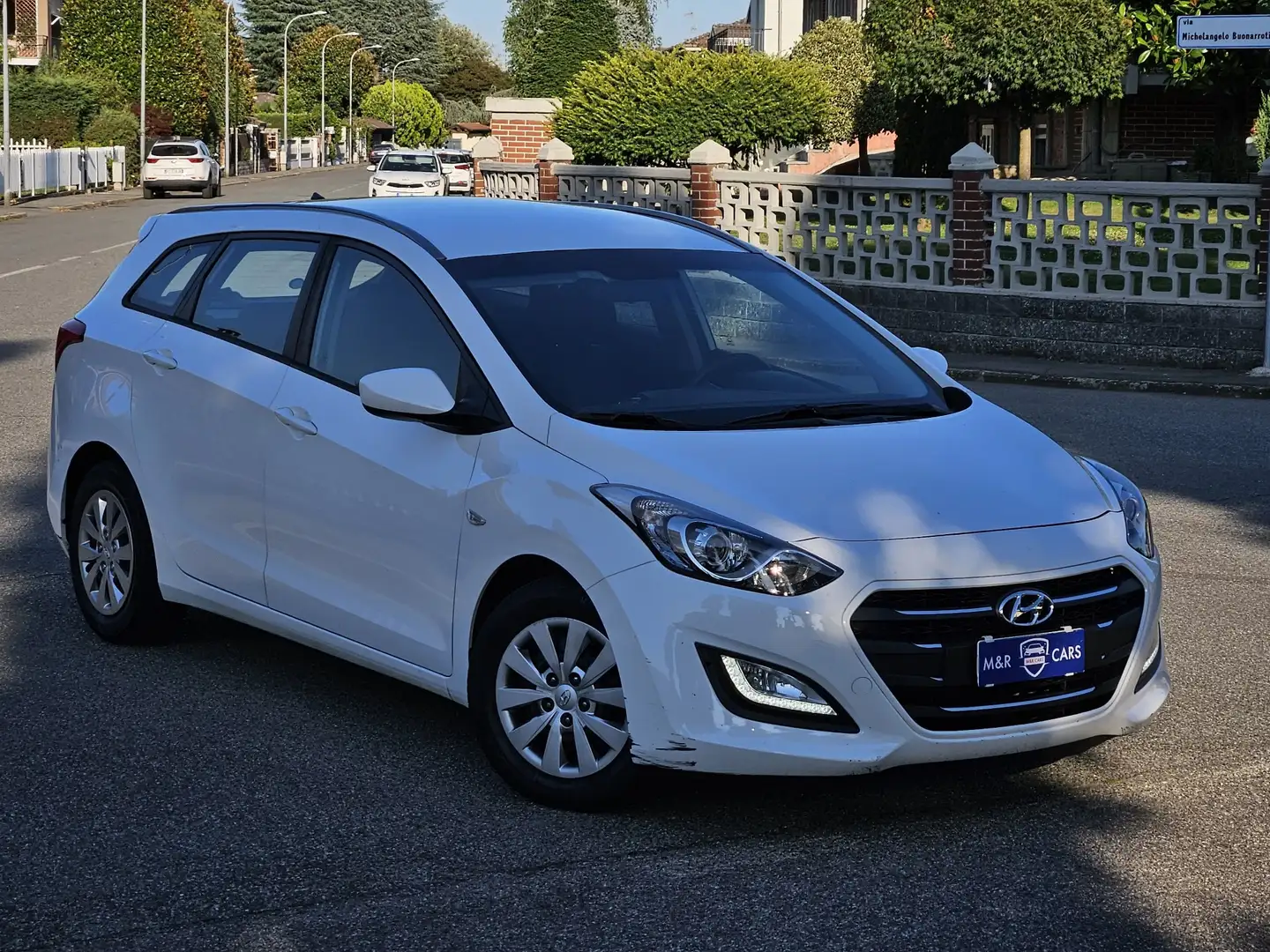 Hyundai i30 Wagon 1.6 crdi Comfort 110cv FL EURO6 Bianco - 1