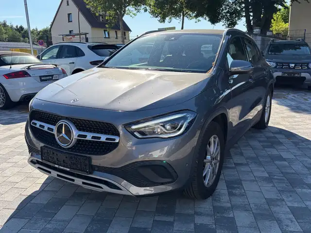 Mercedes-Benz GLA 180 d LED / HU NEU / MB Scheckheft