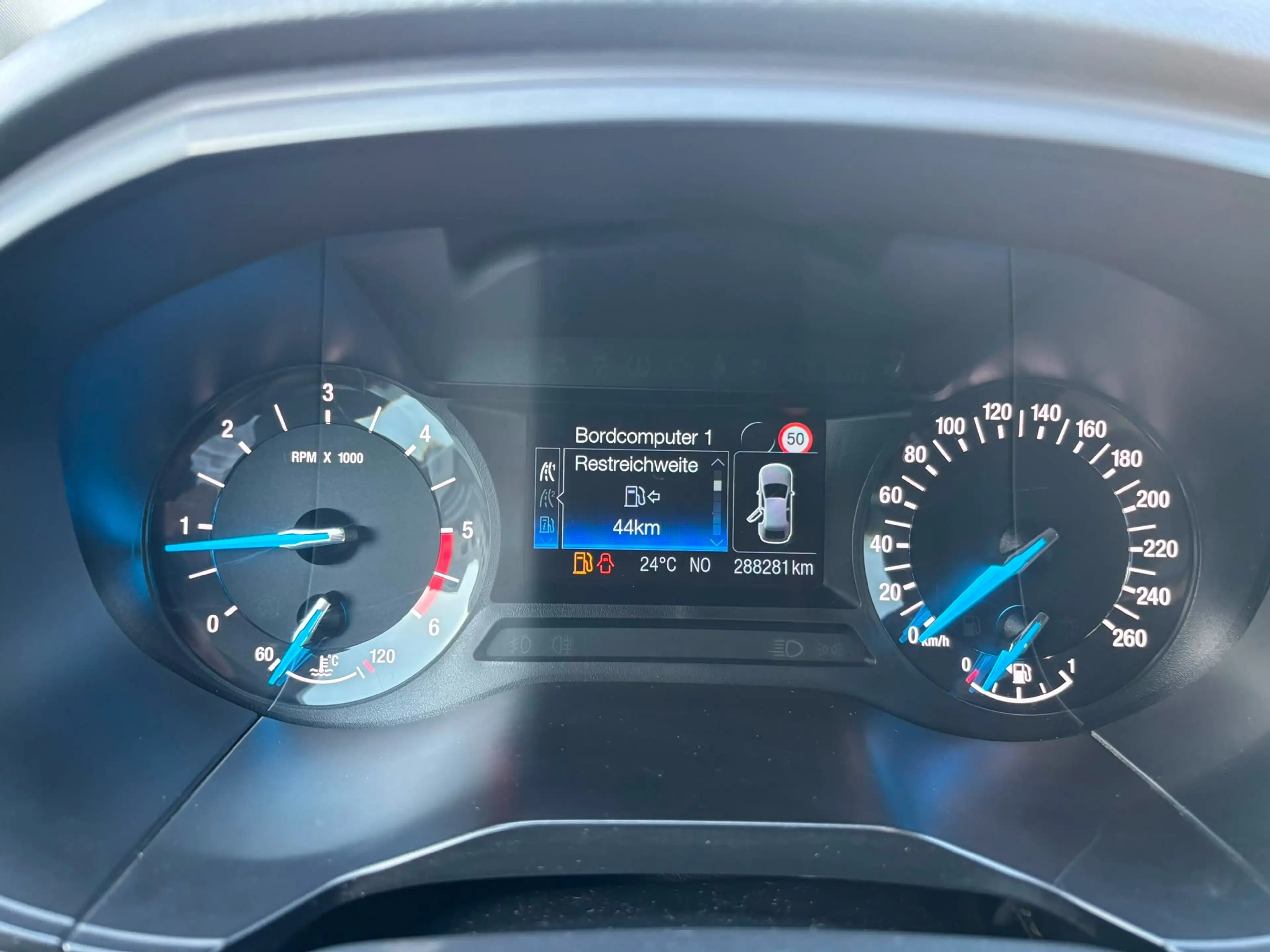Ford Galaxy 2,0 TDCi Trend 120PS mit 7 Sitzen Parkhilfe Navi — photo 11