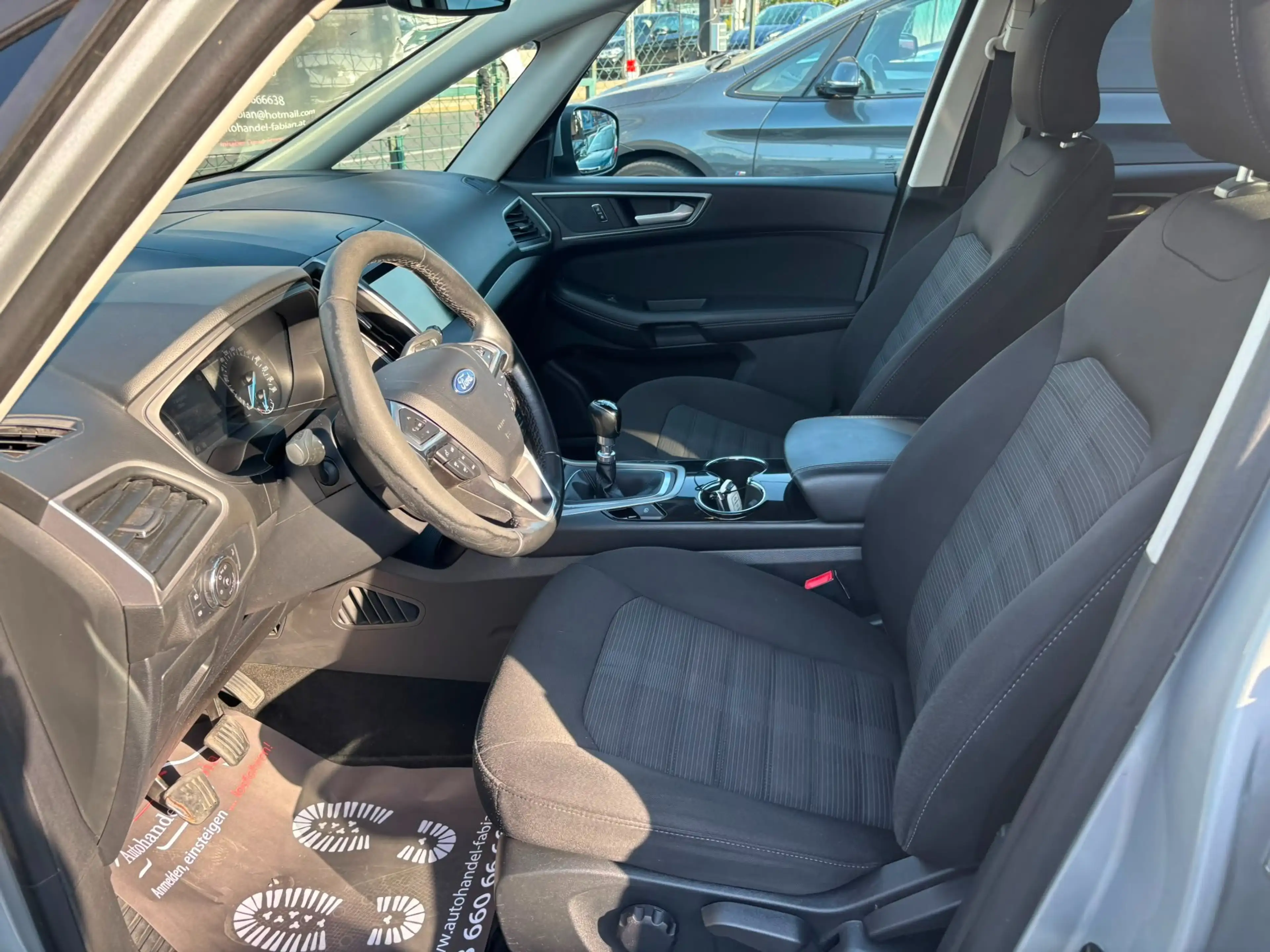 Ford Galaxy 2,0 TDCi Trend 120PS mit 7 Sitzen Parkhilfe Navi — photo 5