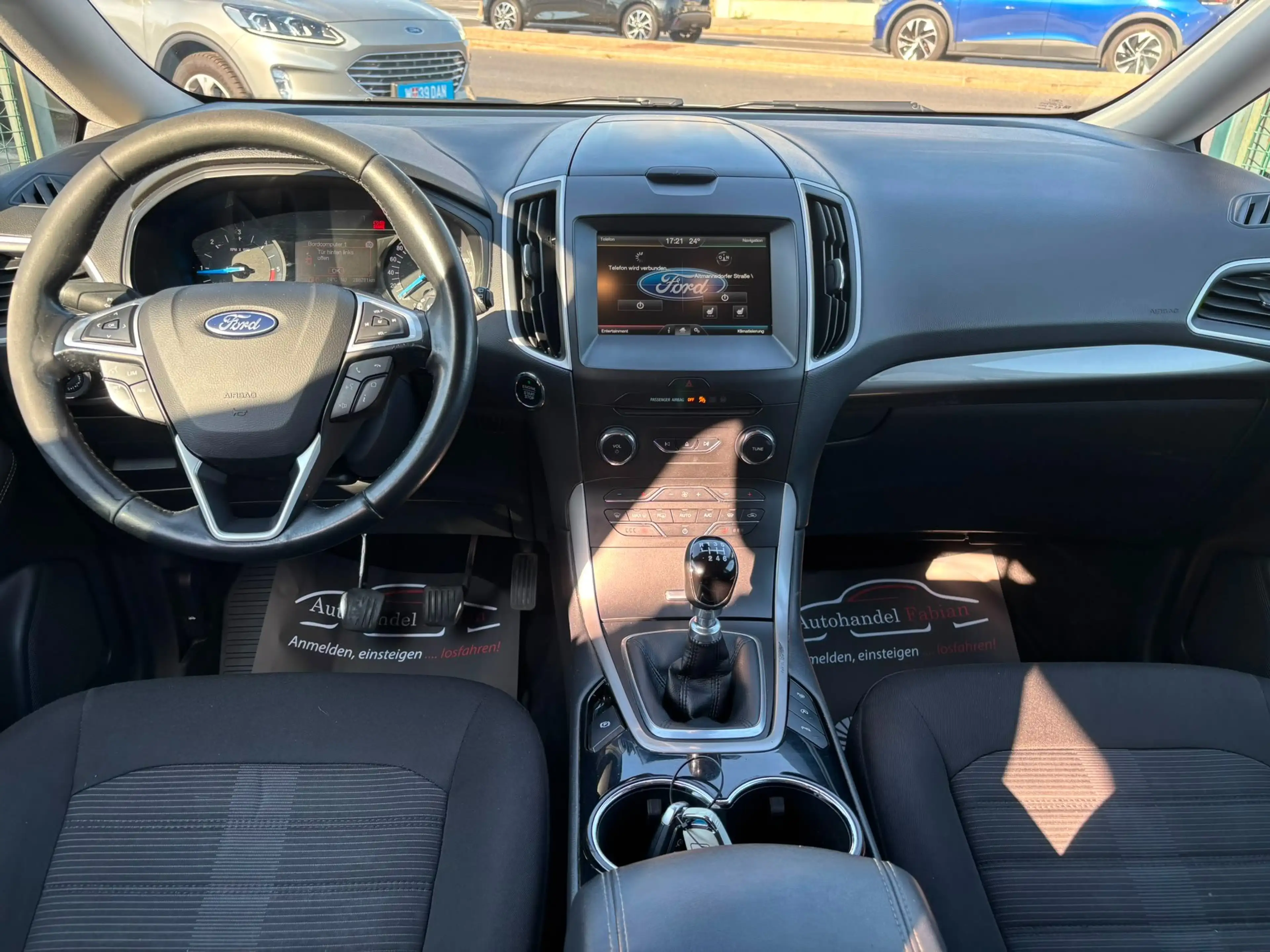 Ford Galaxy 2,0 TDCi Trend 120PS mit 7 Sitzen Parkhilfe Navi — photo 15