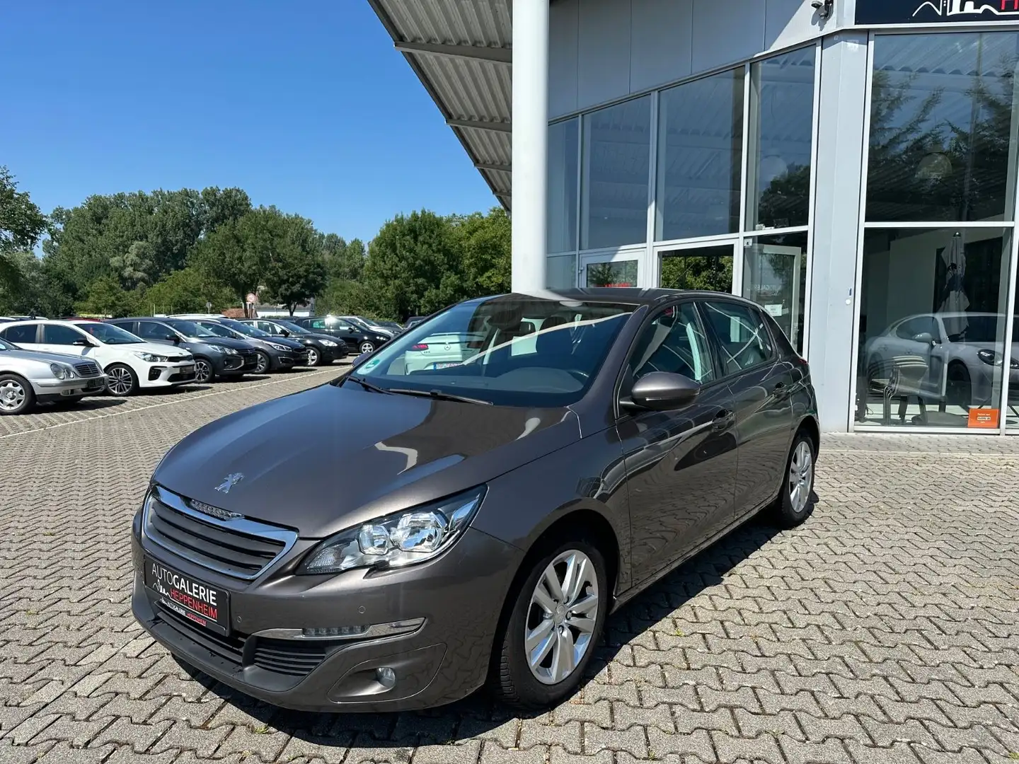 Peugeot 308 Active/NAV/KLIMA/R-KAM/PDC/ALUS Braun - 1