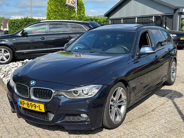 2014 BMW 3 Series in Blue for sale