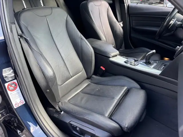 BMW 3 Series view 8