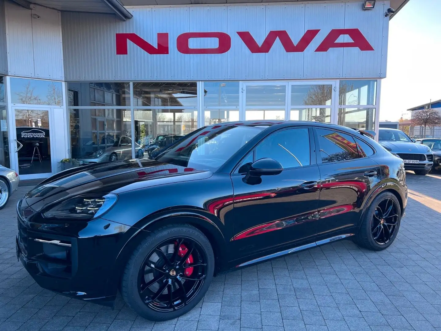 Porsche Cayenne Coupe GTS ** 8 Zylinder / 500 PS ** Noir - 1