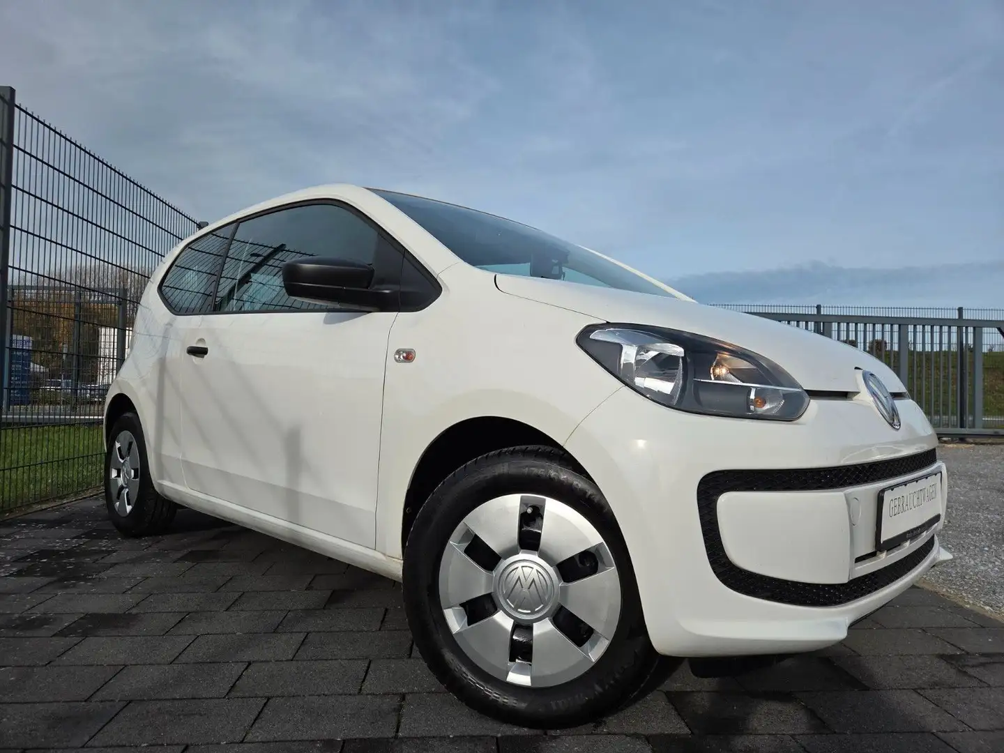 Volkswagen up! take Aus 1 Hand/Kfz-Str. nur 40,- Euro/Jahr Blanc - 1