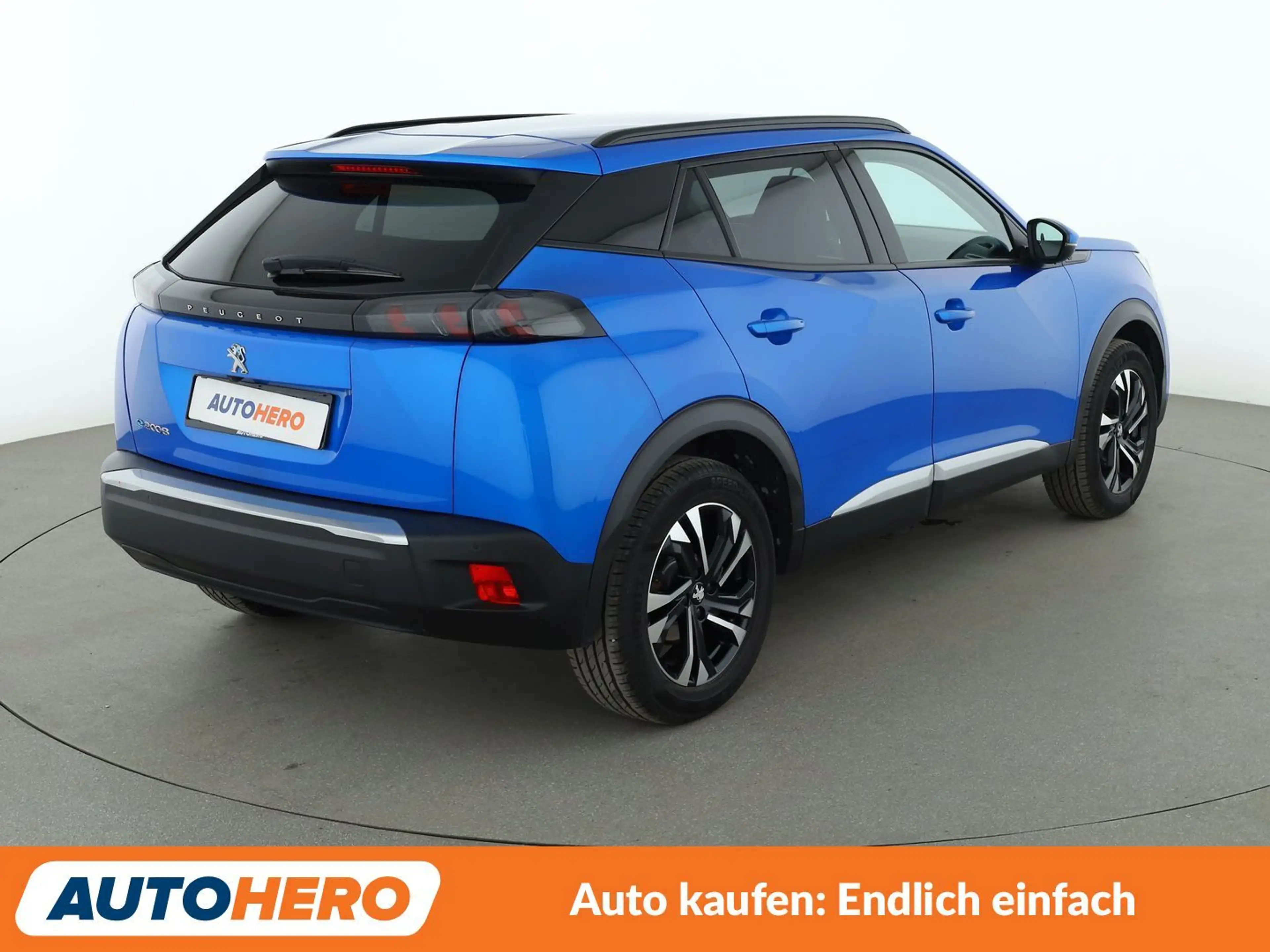 Peugeot e-2008 electric drive 100 kW Allure Pack Aut.*NAVI*CAM* — photo 6