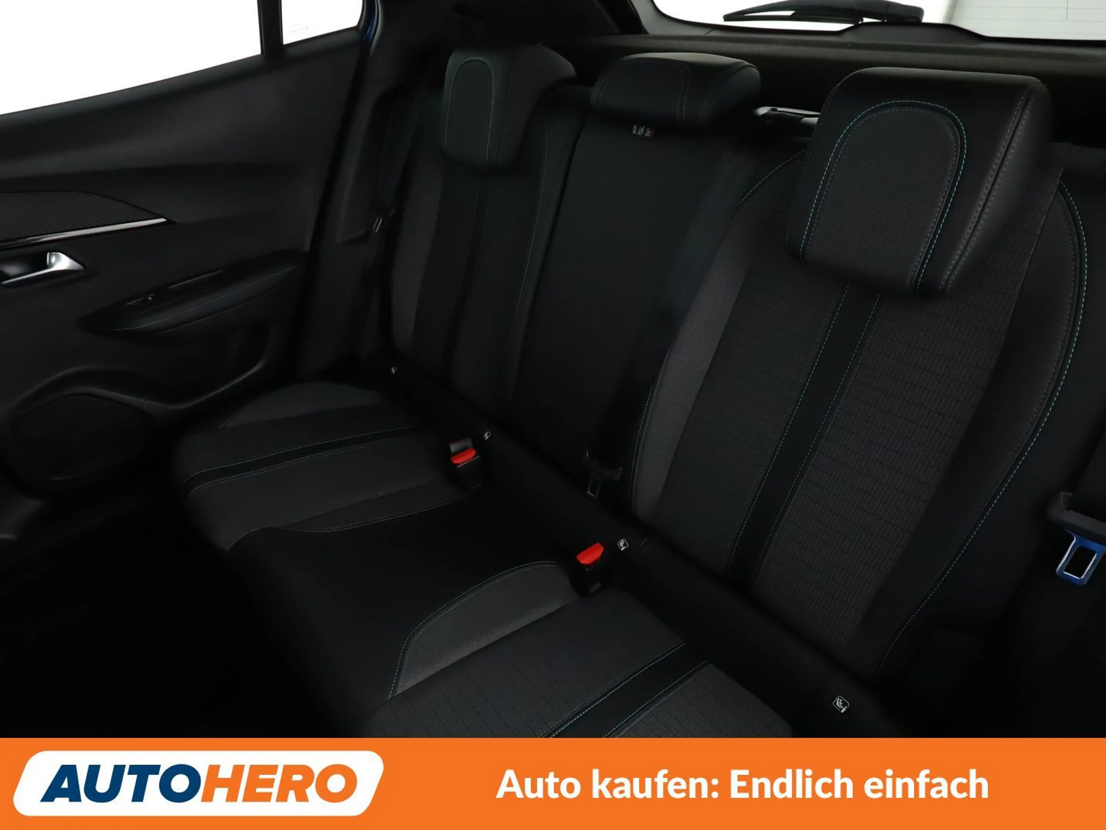 Peugeot e-2008 electric drive 100 kW Allure Pack Aut.*NAVI*CAM* — photo 14