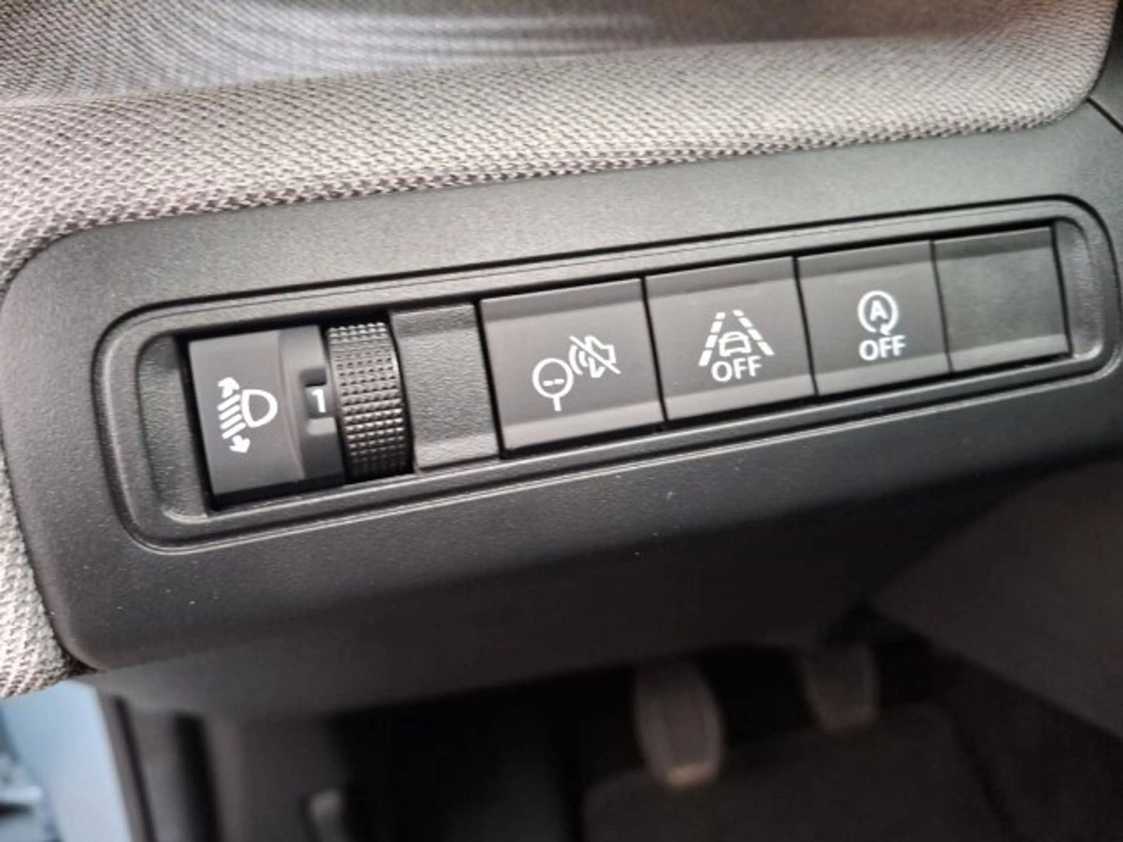 Citroen C3 Aircross 100 PLUS +Kamera+Mirror+(SIDE) — photo 9