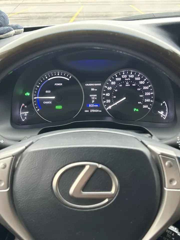 Lexus ES снимка Lexus ES