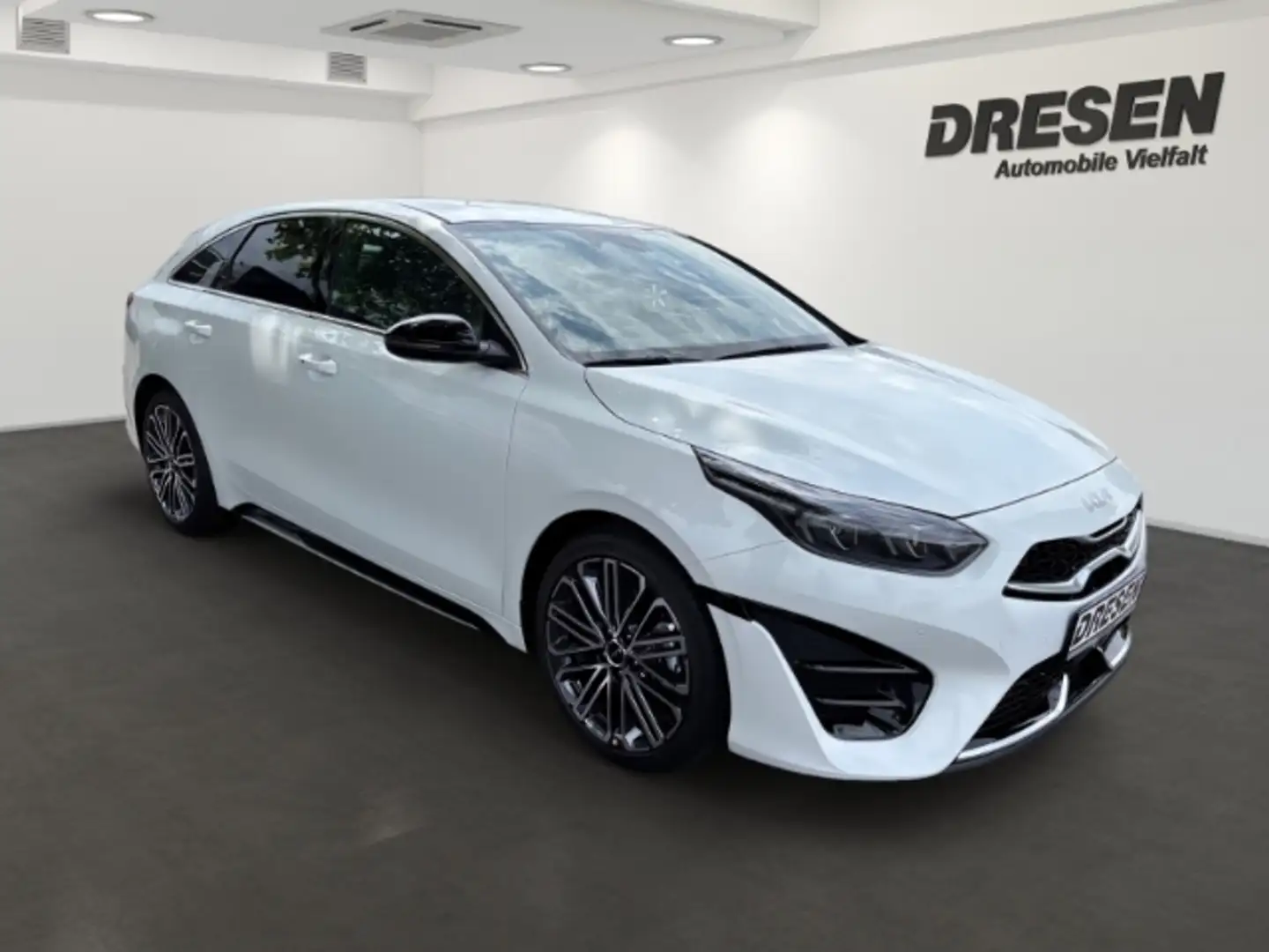 Kia ProCeed / pro_cee'd GT-LINE 1.5 NAVI,KLIMA,DAB,CARPLAY,SITZHZG Weiß - 2