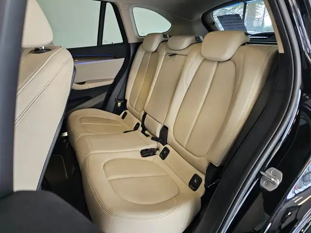 BMW X1 view 6