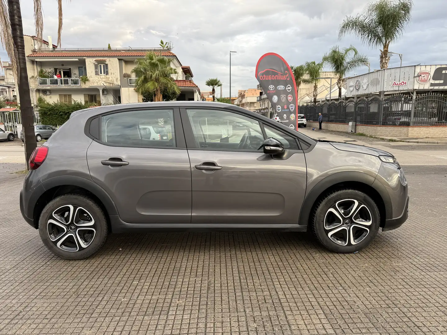Citroen C3 1.5 bluehdi Shine s&s 100cv 6m Grigio - 2