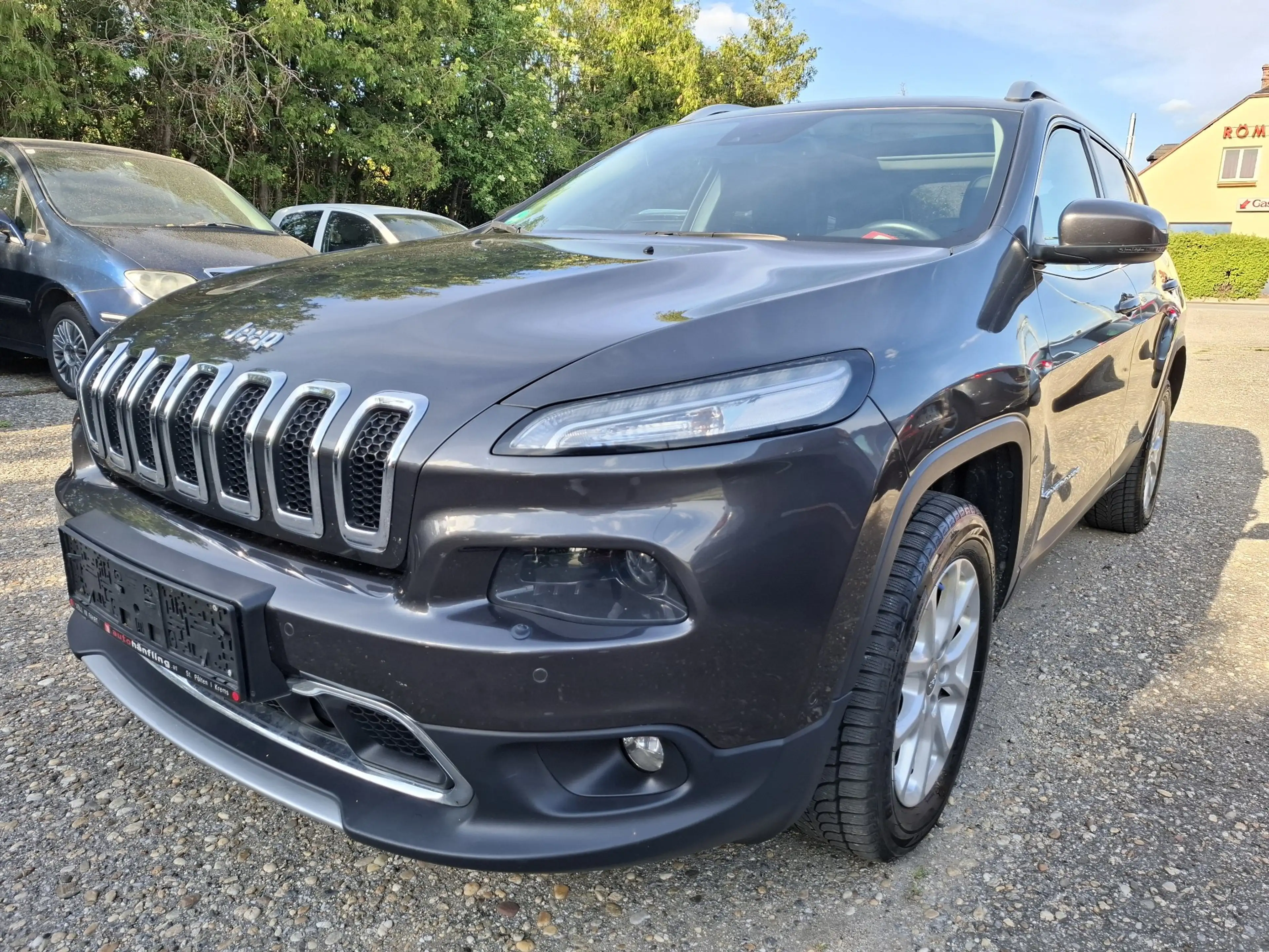 Jeep Cherokee Limited 4WD +Vollausstattung — photo 4