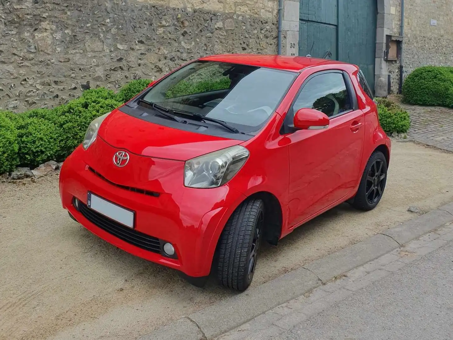 Toyota iQ 1.4 D - Diesel Roşu - 2