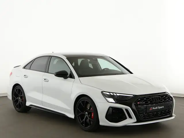 Audi RS3 view 9